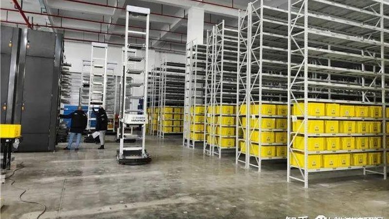 穿梭车货架与驶入式货架：适用场景差异解析
